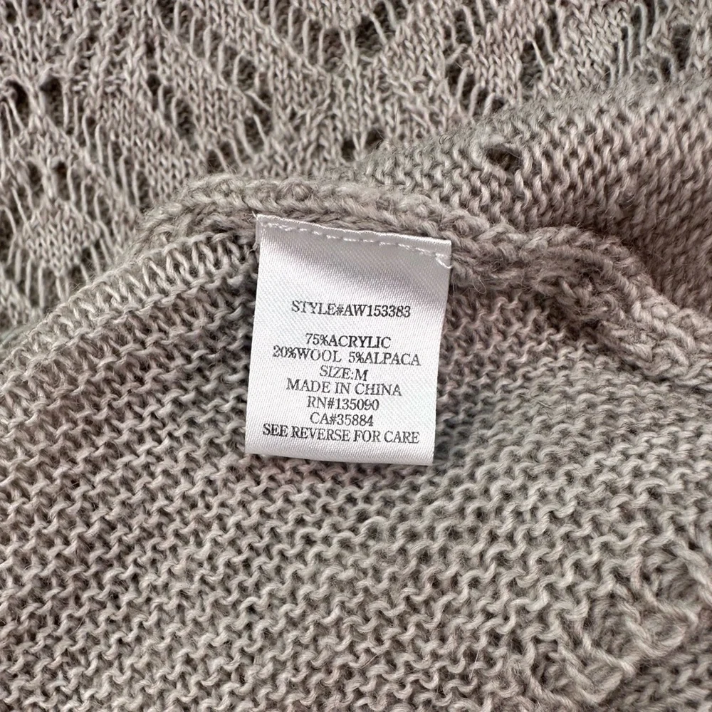 Altar’d State Women's Gray Sweater Size M - Picture 5 of 9